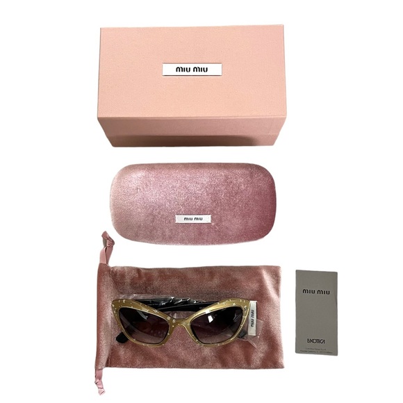 ⛔️ SOLD ⛔️ NEW Miu Miu Women’s Catwalk Sunglasses with Stars - Picture 9 of 9